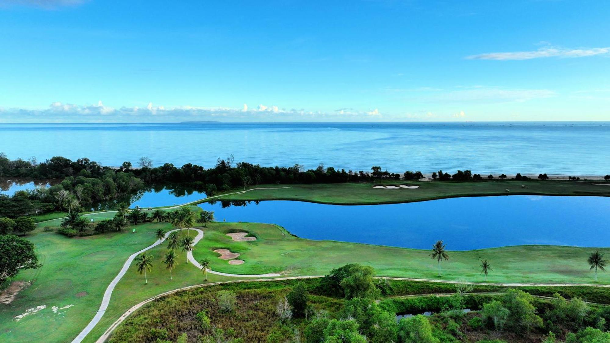 Artitaya Borneo Golf & Resort Papar Buitenkant foto