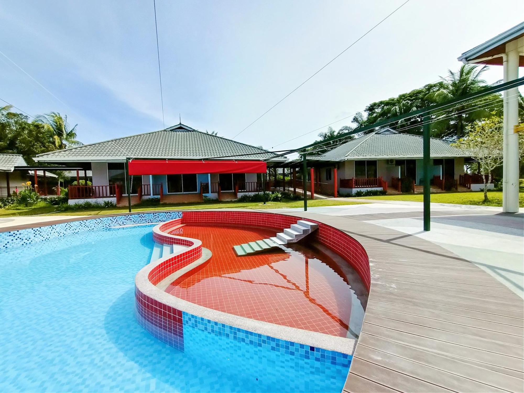 Artitaya Borneo Golf & Resort Papar Buitenkant foto
