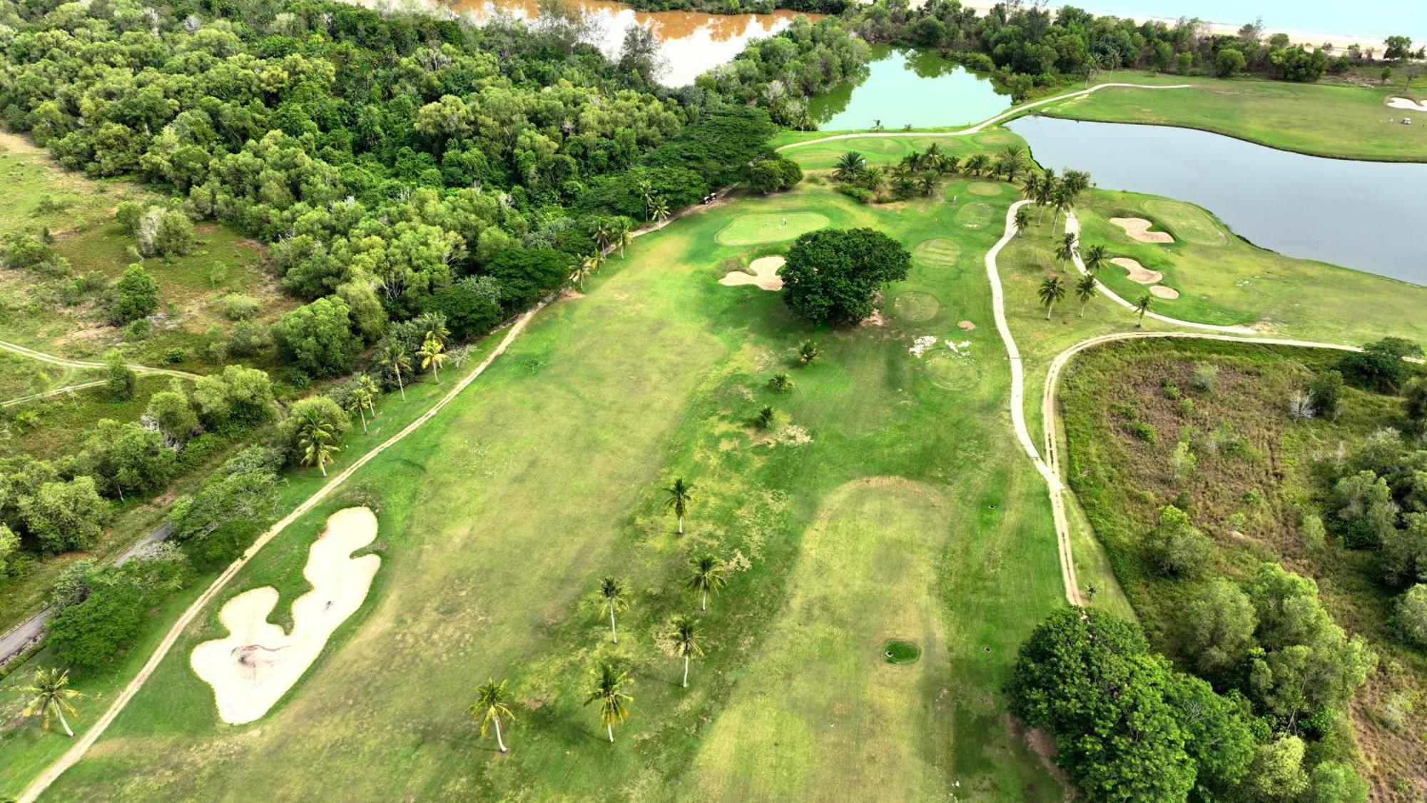 Artitaya Borneo Golf & Resort Papar Buitenkant foto