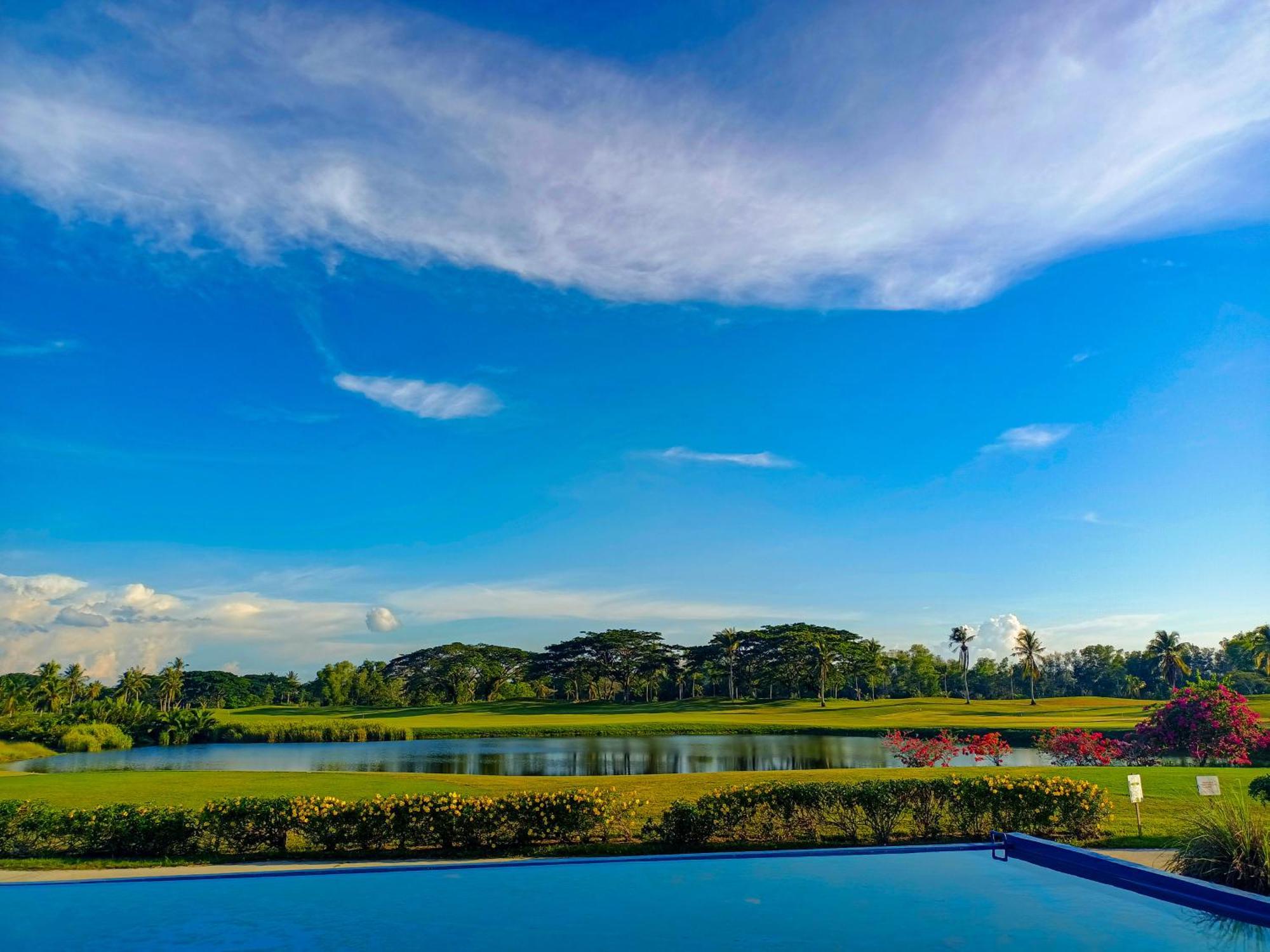 Artitaya Borneo Golf & Resort Papar Buitenkant foto