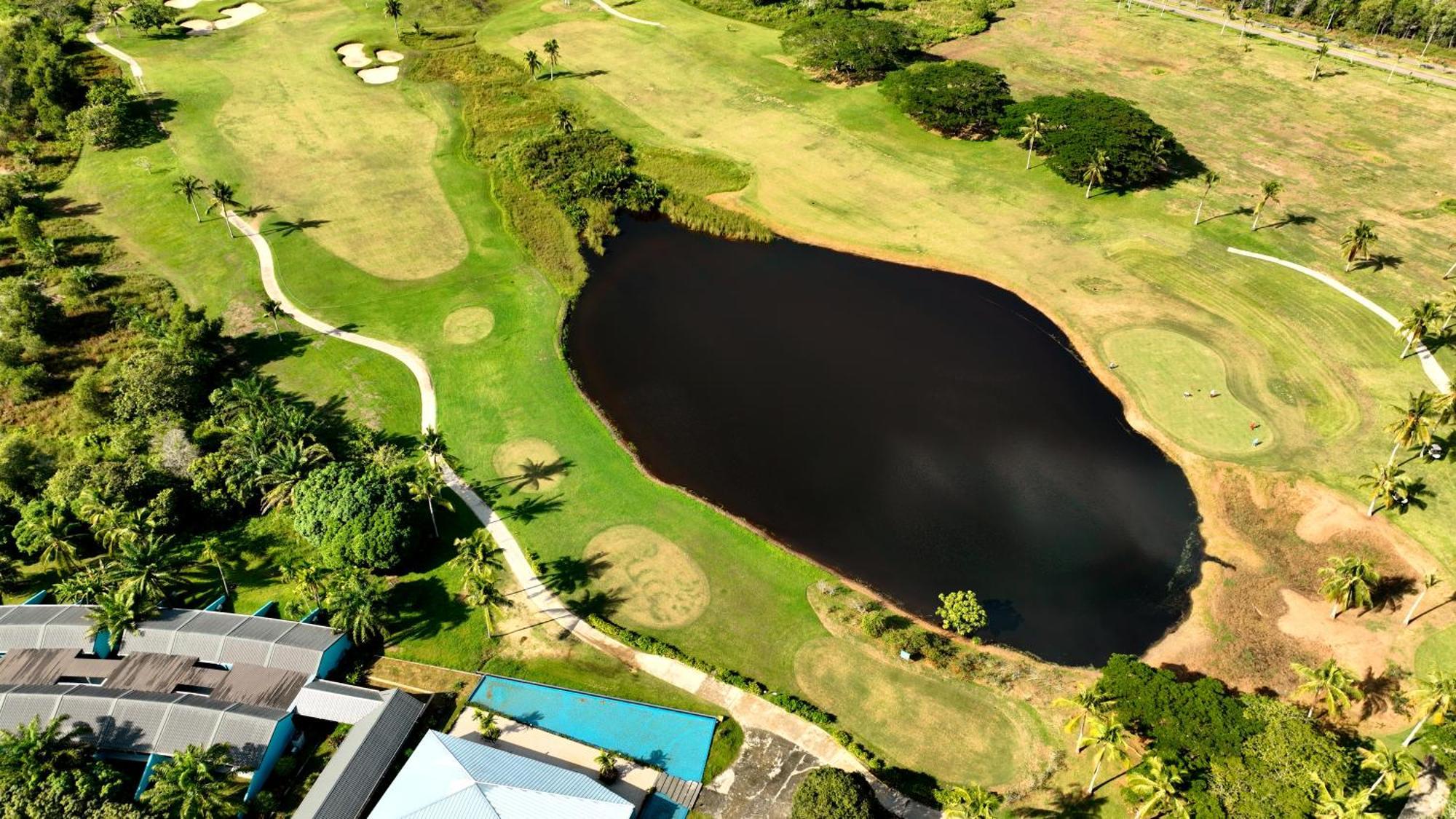 Artitaya Borneo Golf & Resort Papar Buitenkant foto