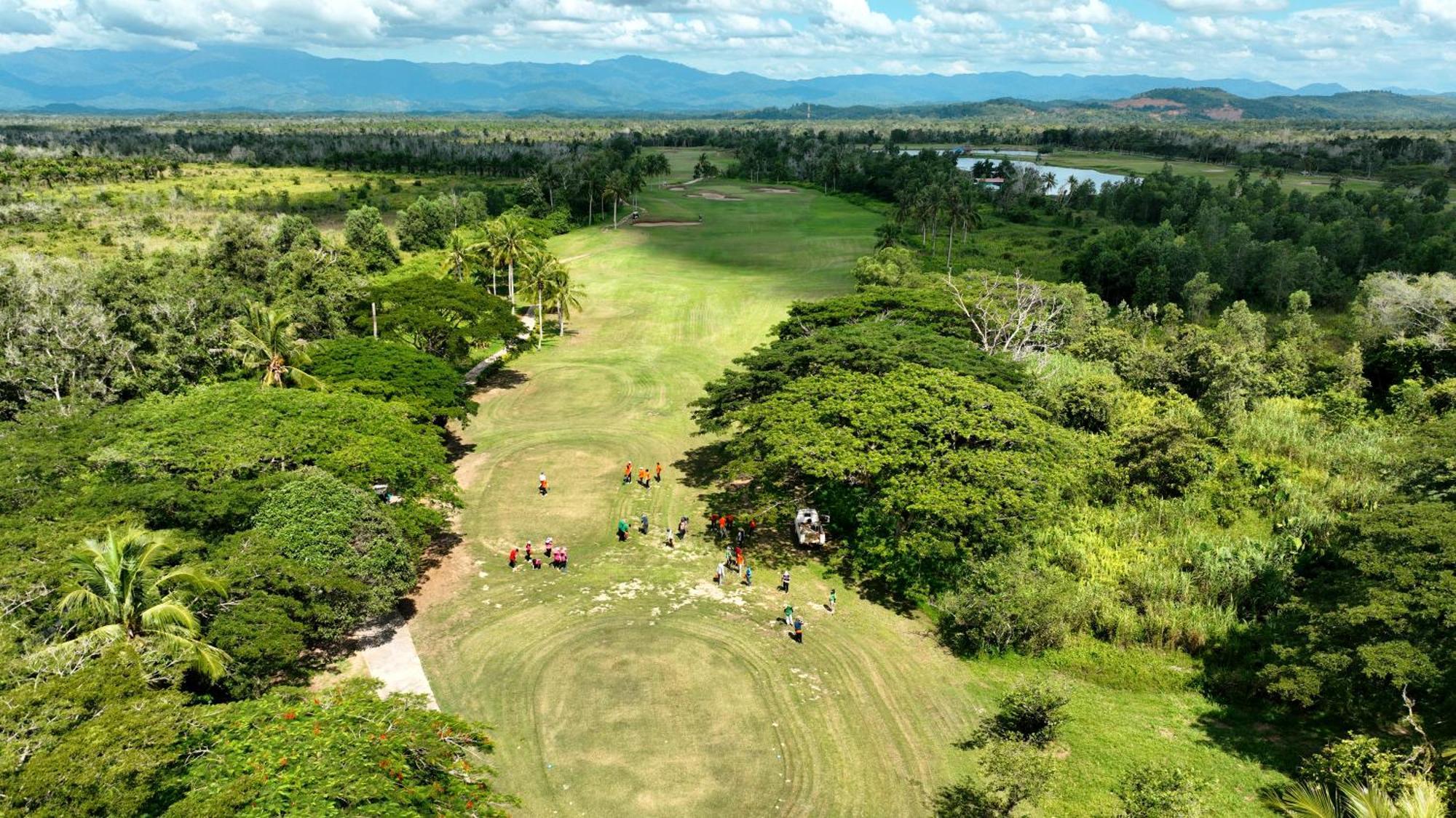 Artitaya Borneo Golf & Resort Papar Buitenkant foto