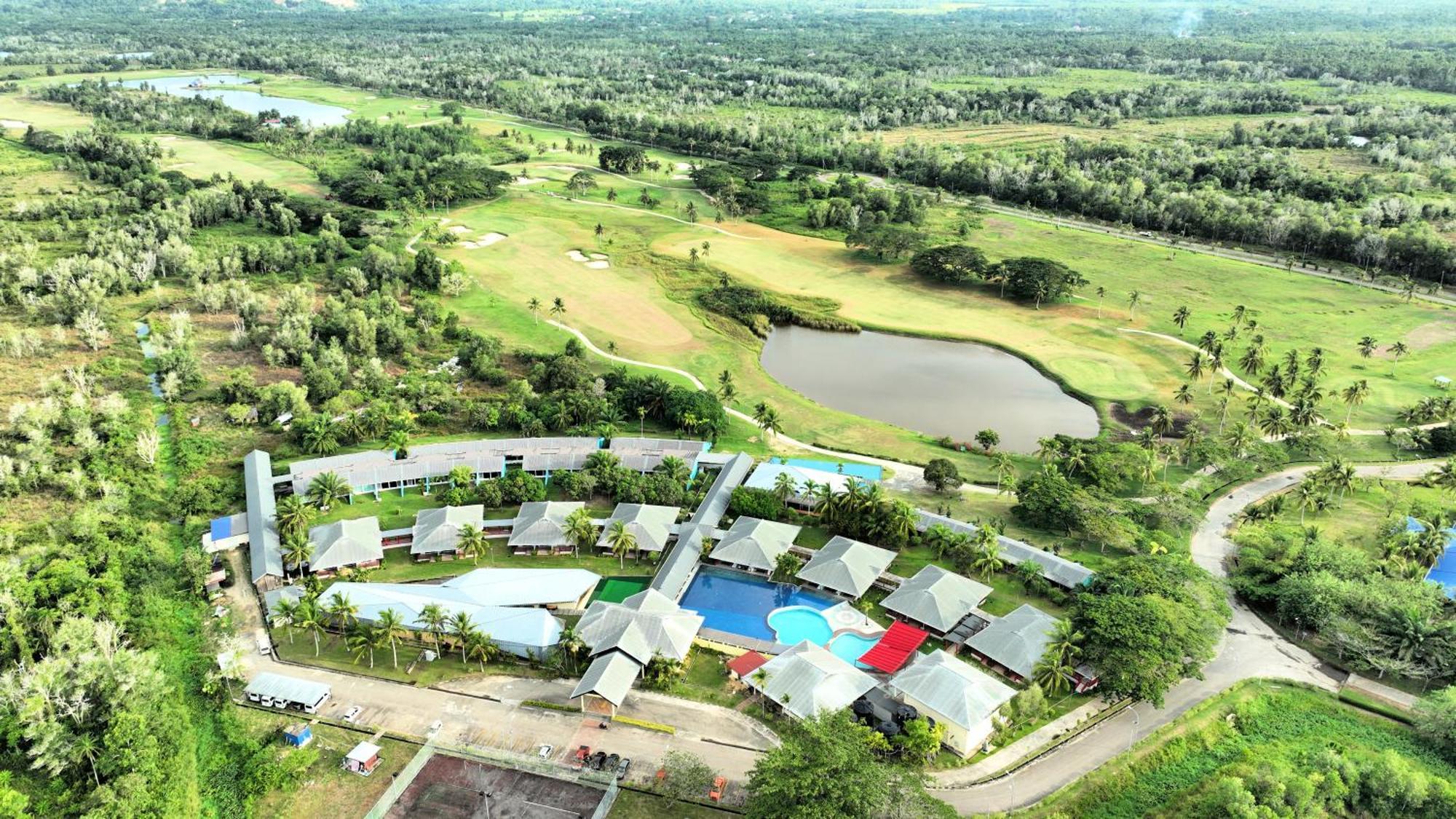 Artitaya Borneo Golf & Resort Papar Buitenkant foto