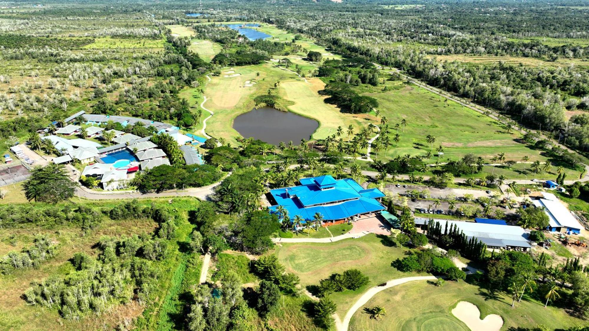 Artitaya Borneo Golf & Resort Papar Buitenkant foto