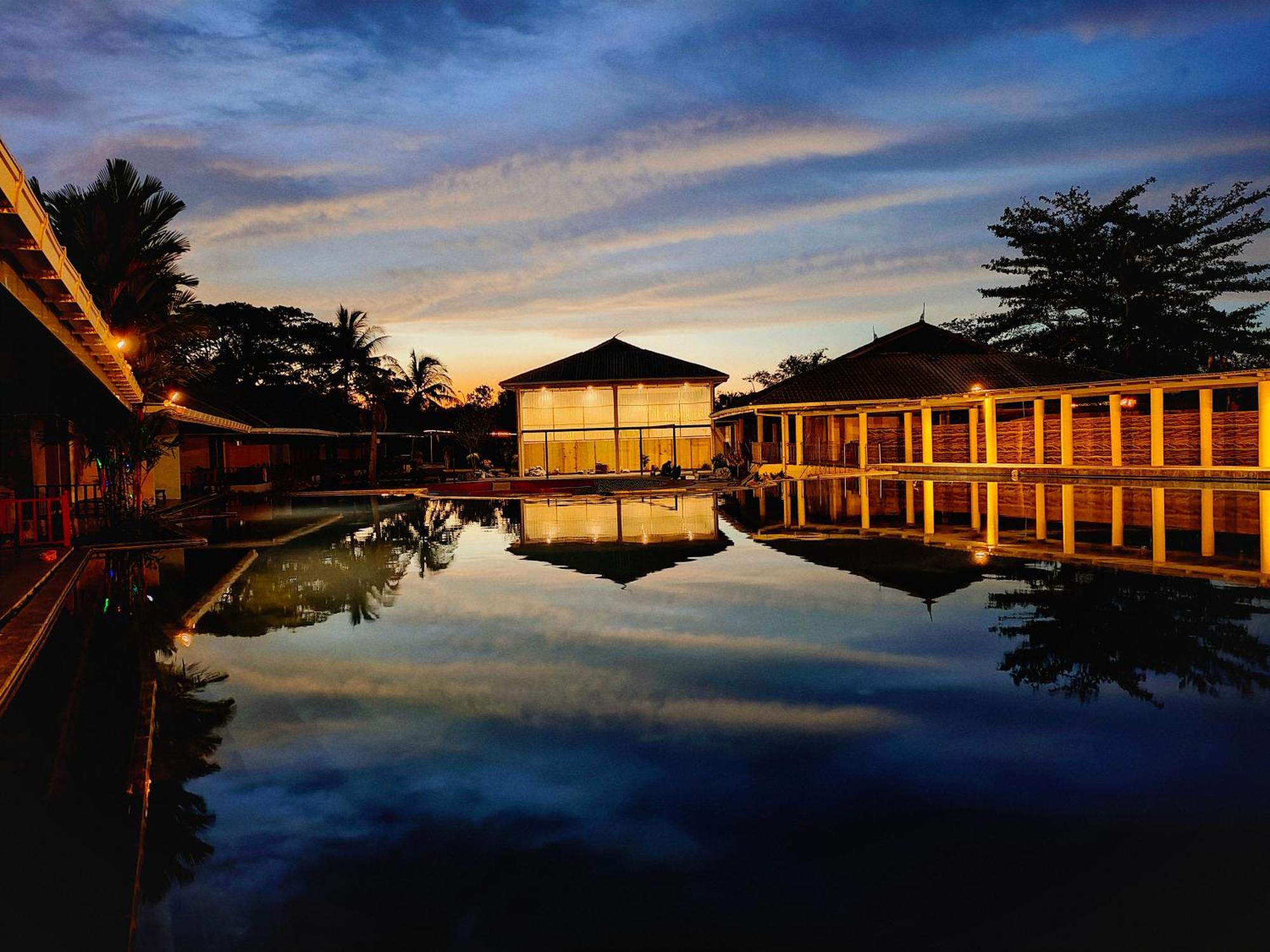 Artitaya Borneo Golf & Resort Papar Buitenkant foto