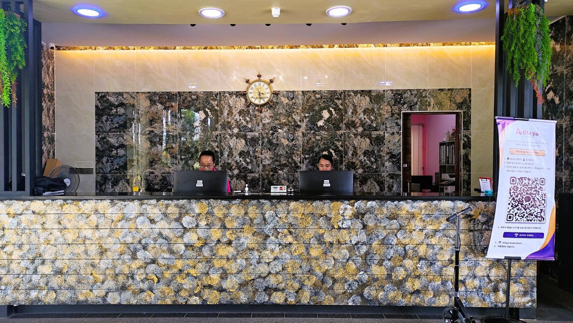 Artitaya Borneo Golf & Resort Papar Buitenkant foto